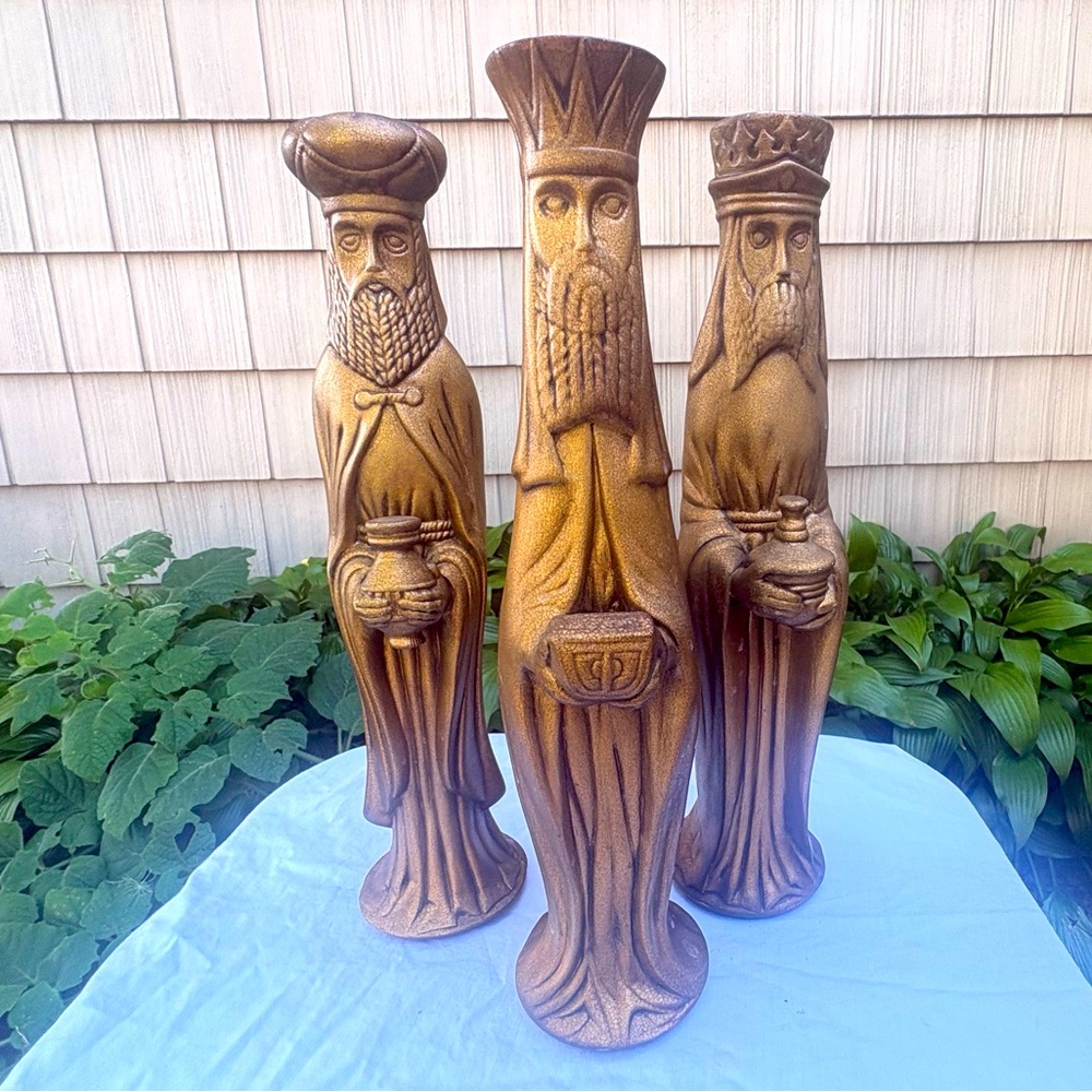 Vintage Three Wisemen Ceramic Hobbiest Gold MCM Christmas Decor